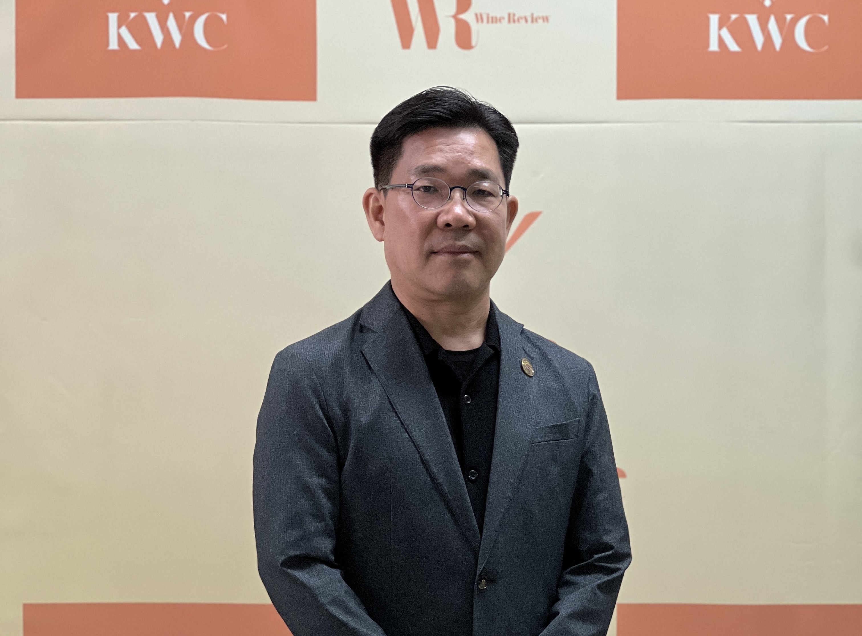 Seung Ho Hwang